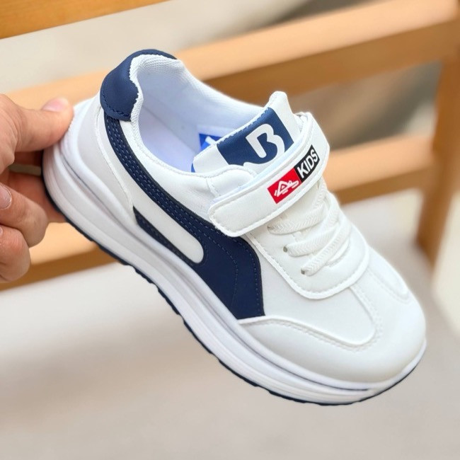 کتانی بچگانه طرح B KIDS از BRQ کد 50607062