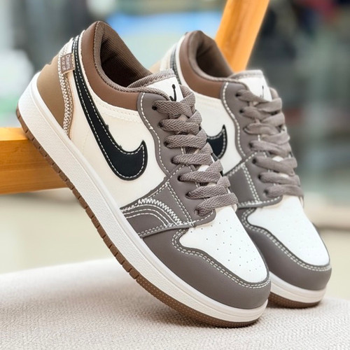 ونس بزرگسال طرح نایک جردن برزنتی از MA shoes کد 50630013